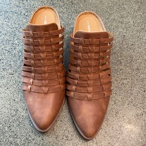 Pointed Toe Heeled Mules